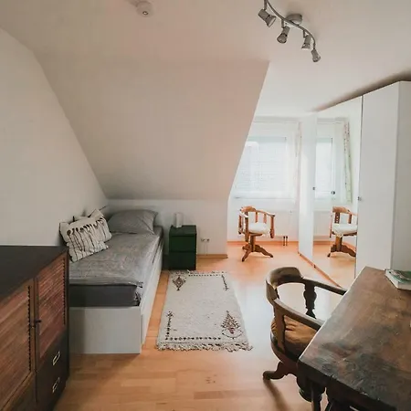 Appartement Flair In Uni Naehe