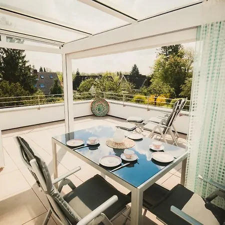 Flair In Uni Naehe * Lübeck