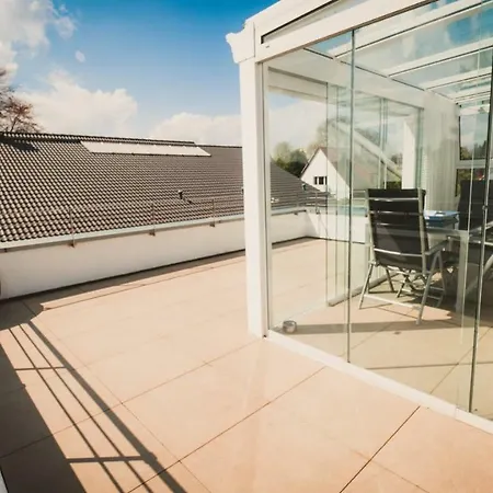 Flair In Uni Naehe *