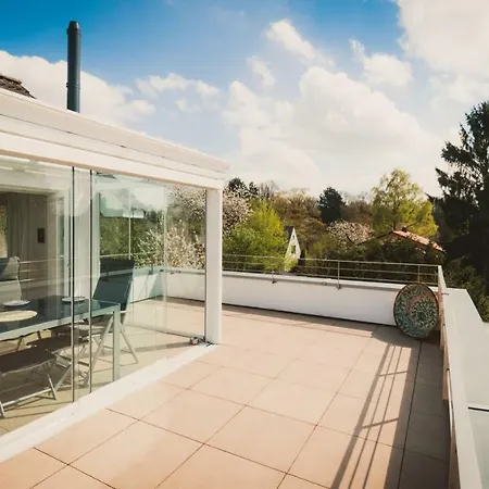 Flair In Uni Naehe 吕贝克