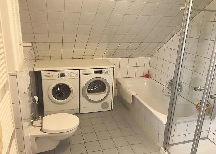Flair In Uni Naehe * Lübeck